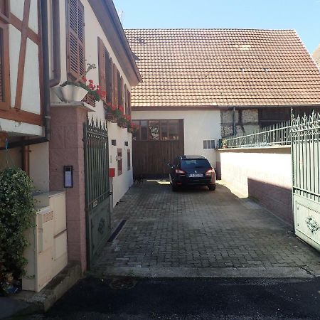 Les Gites De La Tour, Appartement "La Plaine" Saint-Hippolyte  Exterior photo